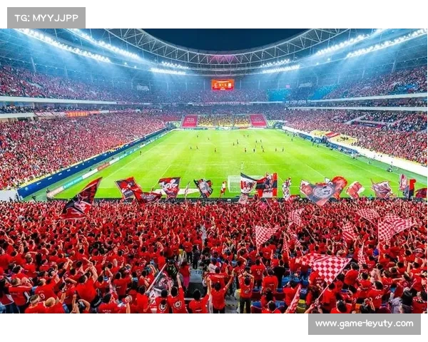 成都凤凰山球场顶层看台开放 蓉城战泰山或迎5.8万观众创纪录